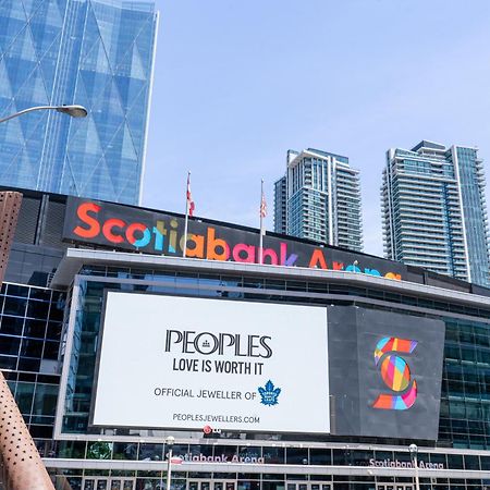 Aparthotel Beautiful Modern Toronto Luxurious Scotiabank Arena Exterior foto