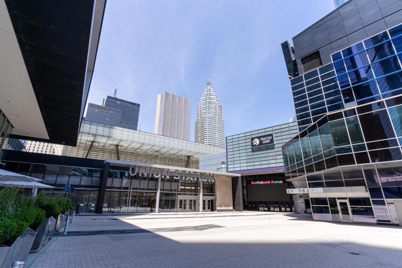 Aparthotel Beautiful Modern Toronto Luxurious Scotiabank Arena Exterior foto