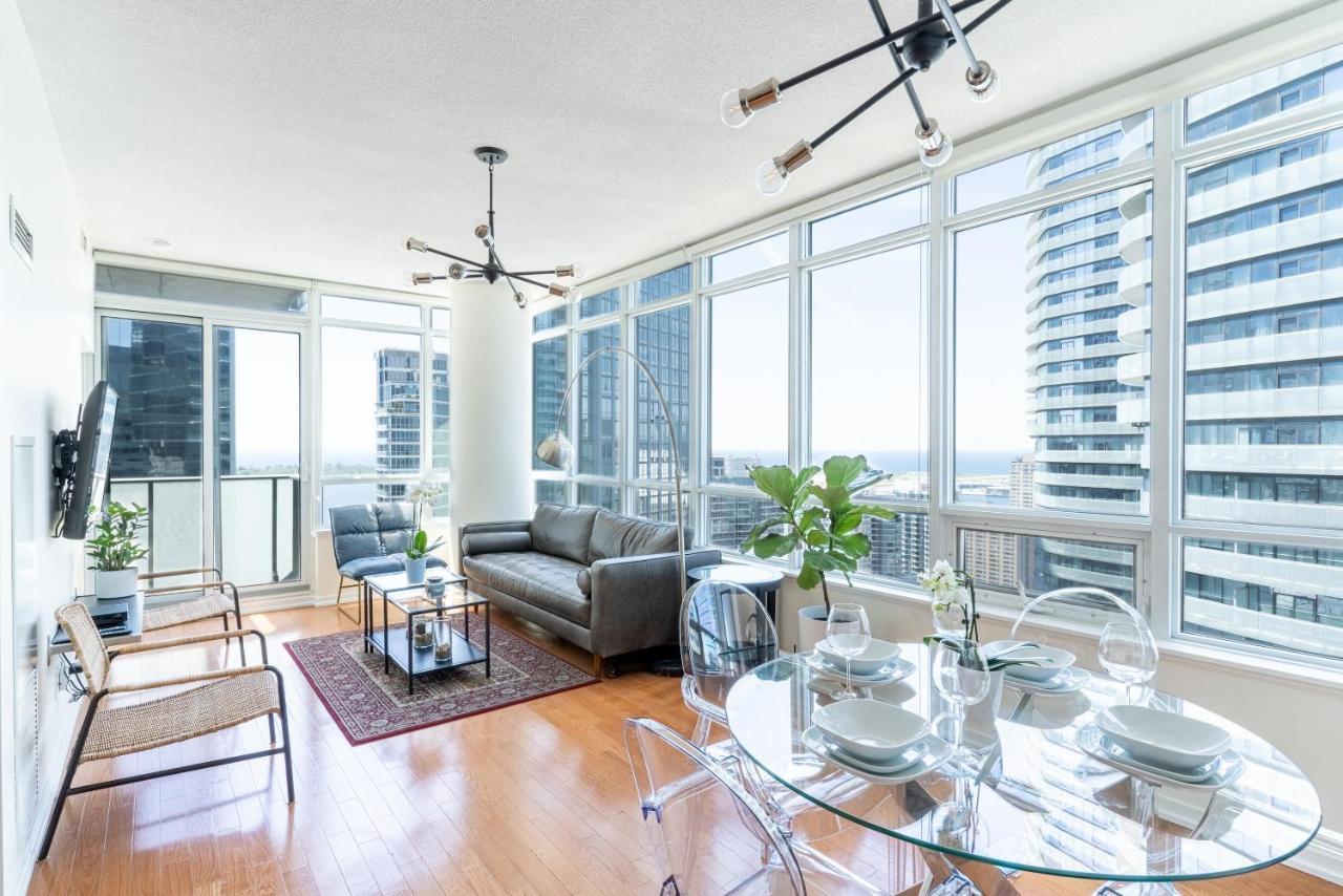 Aparthotel Beautiful Modern Toronto Luxurious Scotiabank Arena Exterior foto