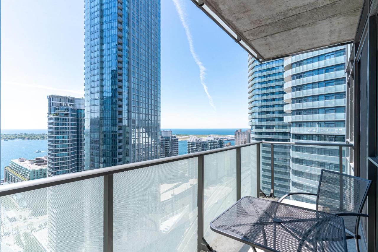Aparthotel Beautiful Modern Toronto Luxurious Scotiabank Arena Exterior foto